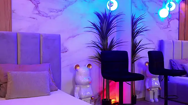 Izabellle02 online show from February 9, 2026, 5:38 am