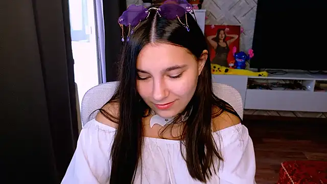 Arianna Grend online show from November 5, 2025, 9:23 am