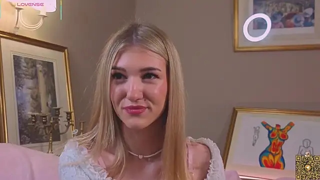 BeatrixGummer online show from September 27, 2025, 8:15 pm