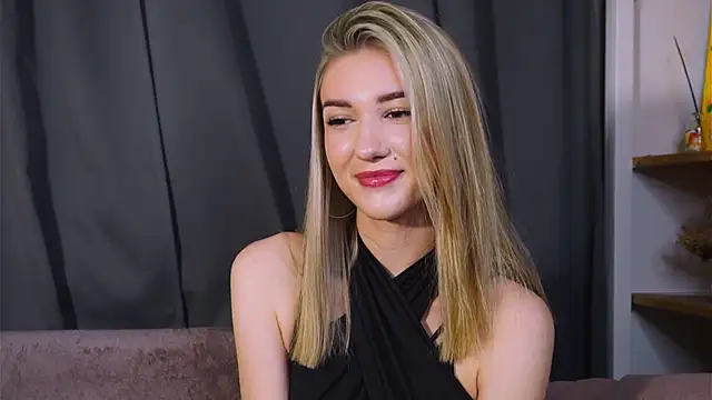 BeatrixGummer online show from September 19, 2025, 8:24 pm