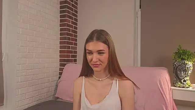 BeatrixGummer online show from September 13, 2025, 8:42 pm