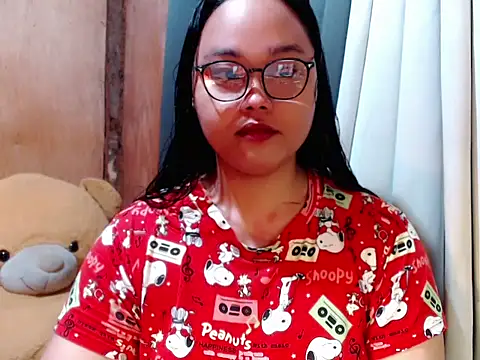  Lylia online show from February 2, 2026, 11:59 pm