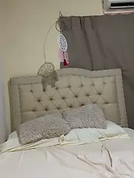 aphrodite sexy online show from June 12, 2026, 7:00 pm