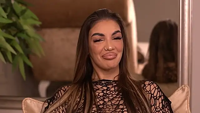 Snapshot of KendalJolly chatting on October 5, 2025, 6:09 pm KendalJolly online show from October 5, 2025, 6:09 pm