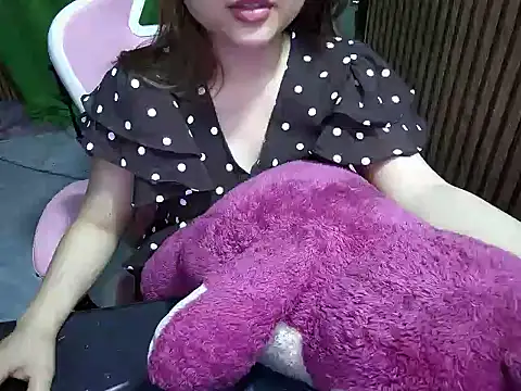 Snapshot of Ori-Yannie chatting on June 12, 2026, 11:08 am Ori-Yannie online show from June 12, 2026, 11:08 am
