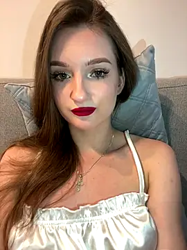 AdelinaEmber online show from September 19, 2025, 9:35 am