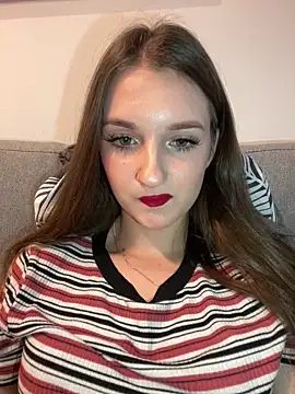 AdelinaEmber online show from September 9, 2025, 9:08 am