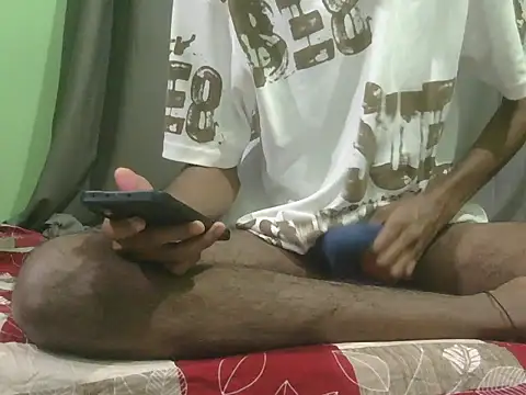 Snapshot of rockyy23boy chatting on May 28, 2026, 1:46 am rockyy23boy online show from May 28, 2026, 1:46 am