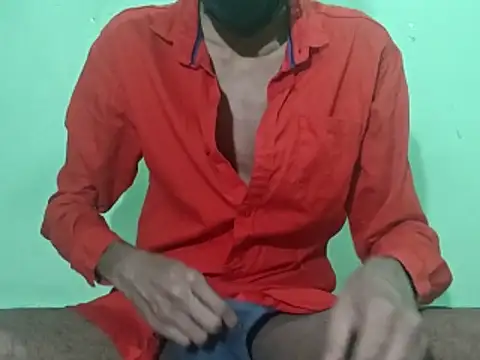 rockyy23boy online show from October 17, 2025, 6:32 pm