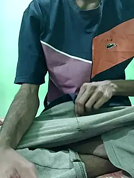 rockyy23boy online show from October 6, 2025, 9:59 pm