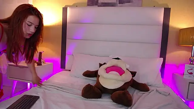 Solara- online show from September 20, 2025, 7:52 pm