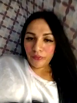 Snapshot of enoria1992 chatting on April 28, 2026, 2:27 am enoria1992 online show from April 28, 2026, 2:27 am