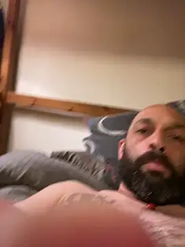 Snapshot of jackadi33 chatting on December 2, 2025, 10:33 pm jackadi33 online show from December 2, 2025, 10:33 pm