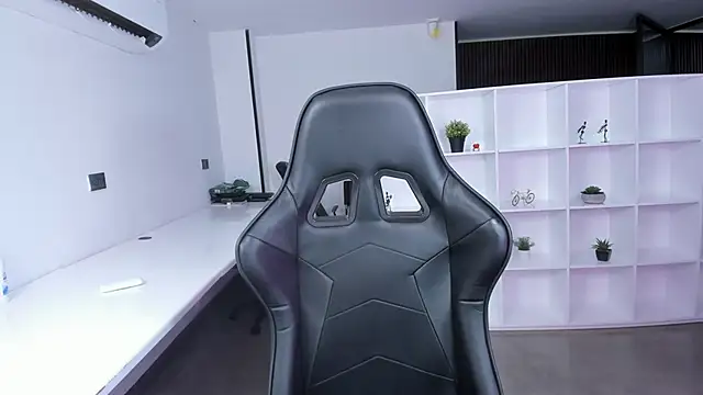 megan bigboobs  online show from November 8, 2025, 10:52 am