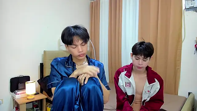 Snapshot of hotfreshdior chatting on September 25, 2025, 5:41 pm hotfreshdior online show from September 25, 2025, 5:41 pm