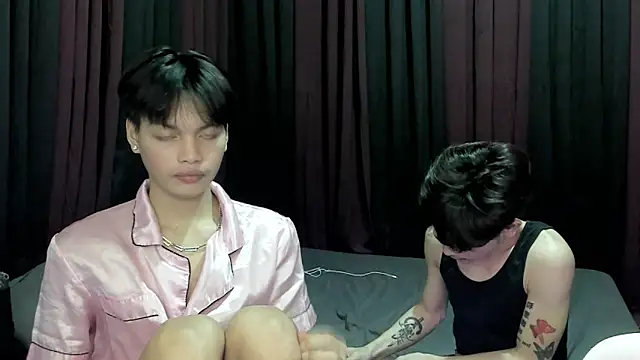 Snapshot of hotfreshdior chatting on December 1, 2025, 4:30 pm hotfreshdior online show from December 1, 2025, 4:30 pm