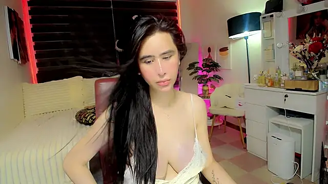 XhotcockcumXts online show from February 24, 2026, 1:23 pm