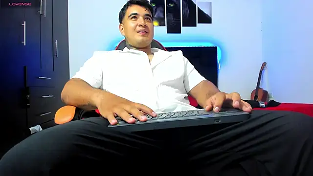 thiago  cp01 online show from May 7, 2026, 2:27 am
