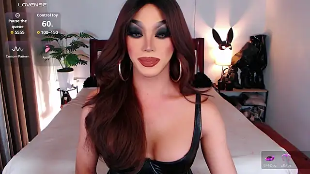 xQueenElektrax online show from February 19, 2026, 6:32 am