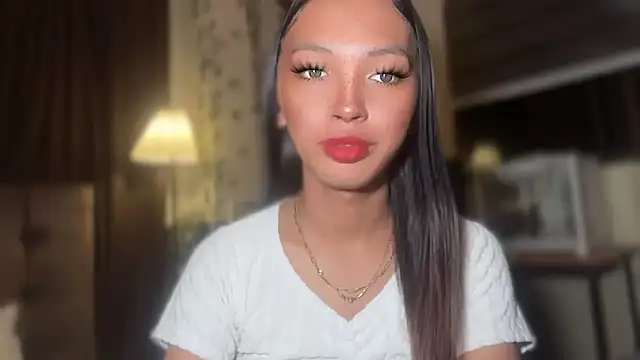 Snapshot of Simi_Ipit chatting on November 22, 2025, 2:49 pm Simi Ipit online show from November 22, 2025, 2:49 pm