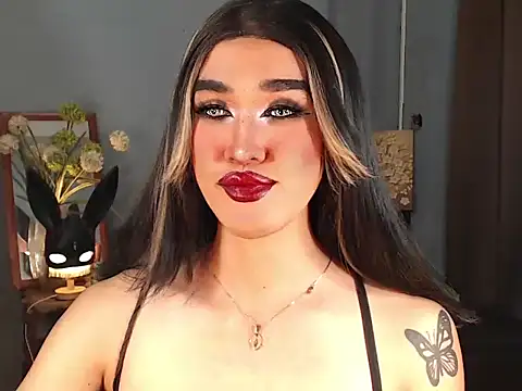 AleinaCroft online show from September 29, 2025, 8:10 am