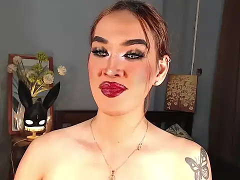 AleinaCroft online show from September 27, 2025, 10:32 am