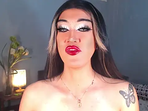 Snapshot of AleinaCroft chatting on December 4, 2025, 2:43 am AleinaCroft online show from December 4, 2025, 2:43 am