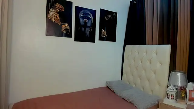 crazyasiantwink online show from September 19, 2025, 5:55 am