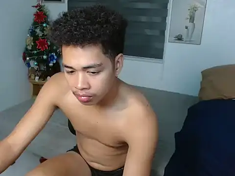 Snapshot of curlyasian_njxx chatting on December 17, 2025, 4:50 am curlyasian njxx online show from December 17, 2025, 4:50 am