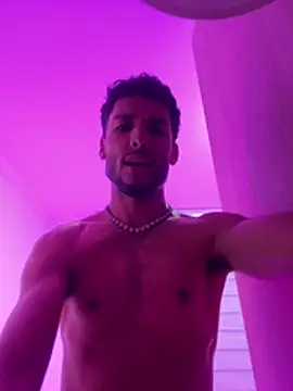 Thiagoferreti online show from June 3, 2026, 4:13 am