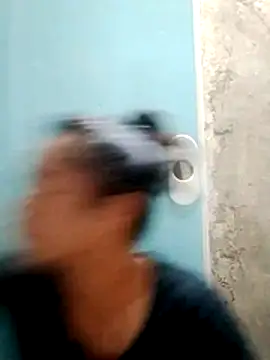 Menxie18 online show from April 3, 2026, 9:54 pm