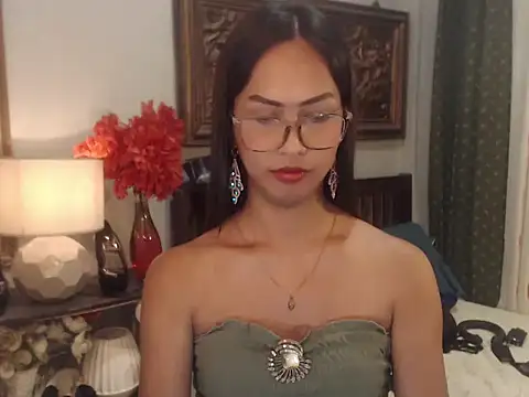 Nathalieheartt online show from July 28, 2026, 4:50 pm