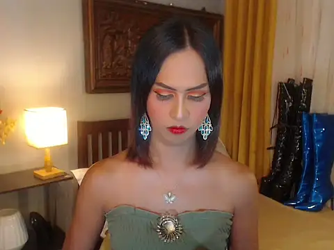 Nathalieheartt online show from October 5, 2025, 1:40 am