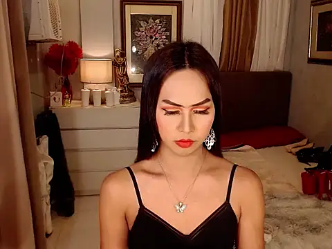 Nathalieheartt online show from February 10, 2026, 2:21 am