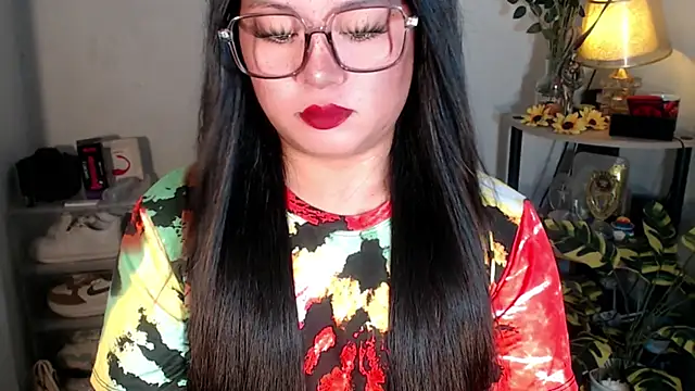 YourSweet-mich online show from November 28, 2025, 2:39 pm