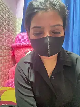 Hot Jaanvi  online show from March 15, 2026, 3:35 am