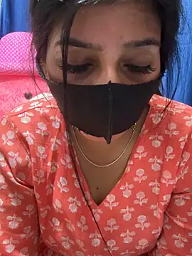 Hot Jaanvi  online show from March 18, 2026, 6:09 pm