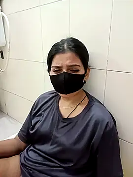 Hot Jaanvi  online show from October 5, 2025, 6:09 pm