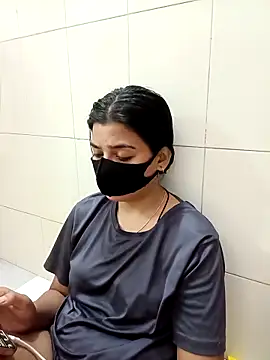 Hot Jaanvi  online show from October 5, 2025, 6:04 am