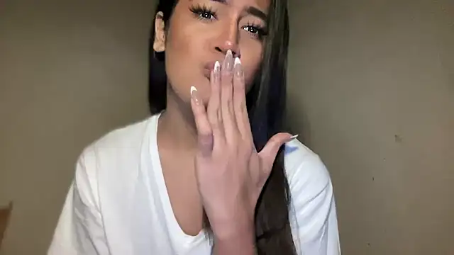 Snapshot of fallon_empress143 chatting on September 10, 2025, 4:11 am fallon empress143 online show from September 10, 2025, 4:11 am