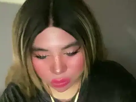 Naughtyrosecum online show from September 17, 2025, 3:36 pm