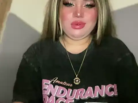 Naughtyrosecum online show from November 18, 2025, 4:10 pm