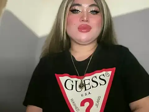 Naughtyrosecum online show from November 15, 2025, 6:23 pm