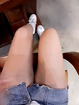 Snapshot of Ori-Lynk chatting on October 9, 2025, 3:18 am Ori-Lynk online show from October 9, 2025, 3:18 am