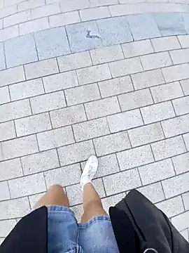 Snapshot of Ori-Lynk chatting on November 14, 2025, 3:43 am Ori-Lynk online show from November 14, 2025, 3:43 am