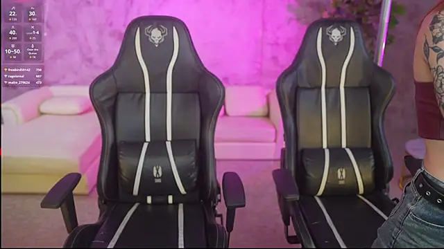 Snapshot of Selena_Glow chatting on November 26, 2025, 11:38 pm Selena Glow online show from November 26, 2025, 11:38 pm