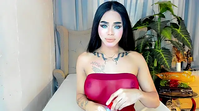 Snapshot of MochaliciousTransOnTop chatting on February 5, 2026, 8:21 am MochaliciousTransOnTop online show from February 5, 2026, 8:21 am