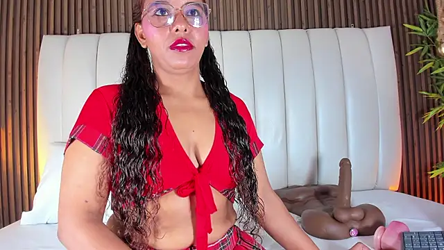 SandraMilerr online show from March 19, 2026, 4:12 am