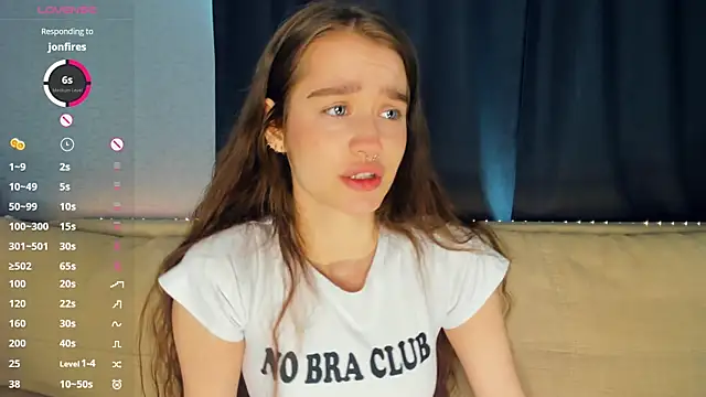 lovelyalivia online show from April 2, 2026, 8:21 am