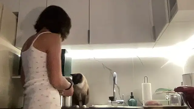 Gidelii online show from October 4, 2025, 5:47 pm